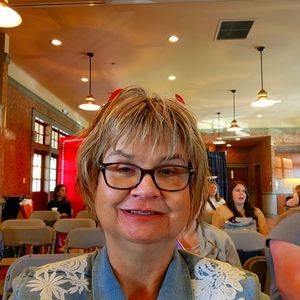 Meet your Posher, Tina